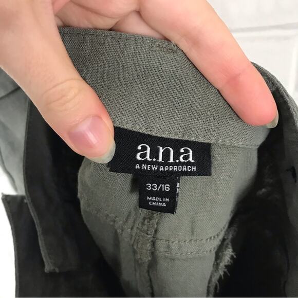 a.n.a Green Linen Blend Casual Plus Size Shorts Size 33/16 - Picture 8 of 9